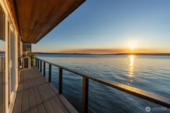 Breathtaking sunset views to take in with the peaceful rhythm of the Sound.