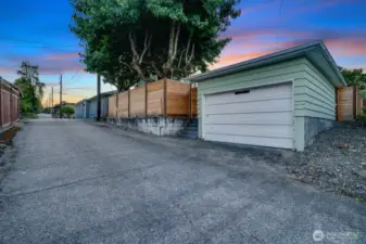 Detached 1 car garage with alley access. Garage is 280 square feet and also had new roof installed.