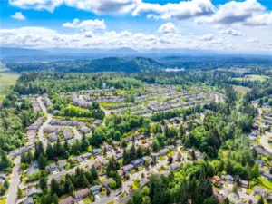 Nestled in the heart of the Woodside neighborhood. 7 neighborhood parks are located within the Woodside neighborhood with play equipment, gathering places, picnic areas, walking trails and more!