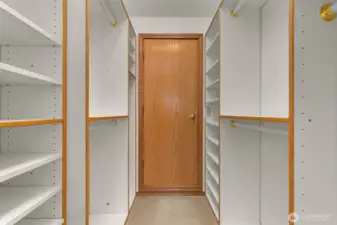 Walk-in Closet