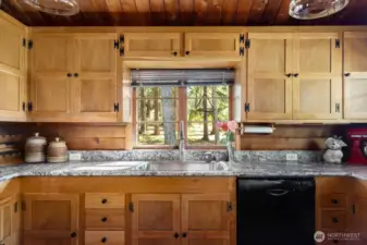 Cabinets galore!