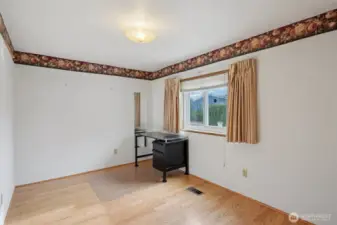 3rd bedroom