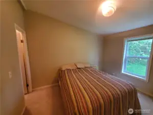 Second bedroom.