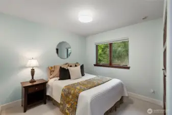 Guest Bedroom #1