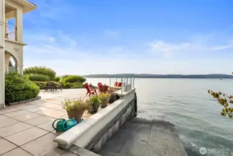 Private boat launch for small craft