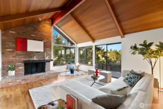 Blend indoor and outdoor living with a fabulous deck