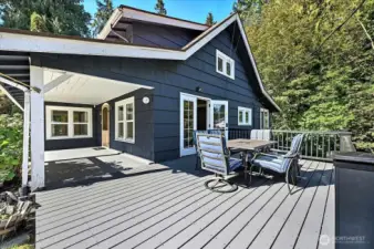 Beautiful Deck, Perfect for Entertaining.