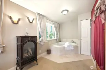 Jetted Tub in Primary Bedroom