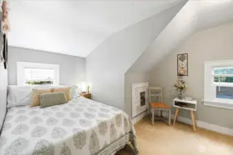 Upstairs Bedroom 2