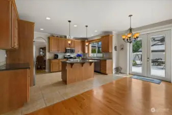 Big kitchen with lots of cabinets and counter space