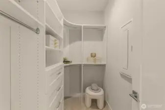 A walk-in closet that’s not just spacious but thoughtfully designed! From organized shelving to ample hanging space, keeping your wardrobe neat has never looked this good.