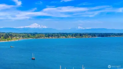 Beautiful views of mt backer and other local treasures.