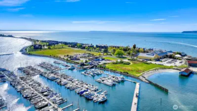 Semiahmoo Harbor & Resort within minutes of prime location.