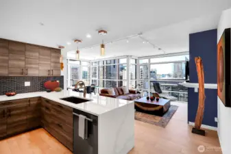 Stylish new kitchen with new drop lighting and a killer view. All furnishings negotiable.