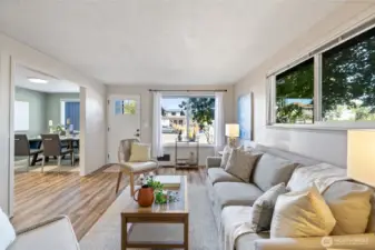 Very spacious living area with nice big windows bringing in wonderful natural light!