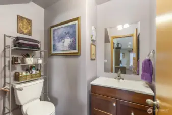 down stairs 1/2 bath