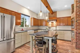 Gorgeous stainless steel appliances.