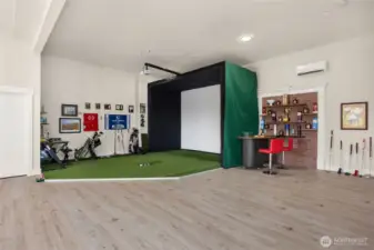 Rec Room comes with professional golf Simulator and bar. For non golfer- Option to convert into MIL suite, home office or rent for extra income