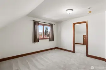 3rd bedroom, office space off of bedroom