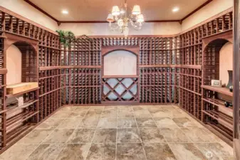 Wine cellar for 420+ bottles.
