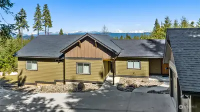 The Trailside community is graced with breathtaking views of the Stewart Mountains from every residence, and 170 High Country Court is no exception!