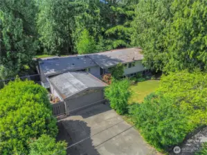 Super long drive way and plenty of off street parking