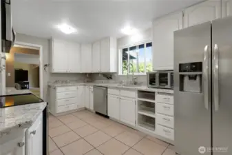 Mrs Clean lives here