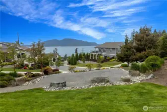 Shared HOA garden park with view
