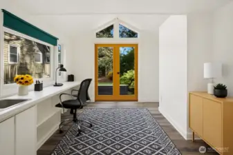 This room has been virtually staged