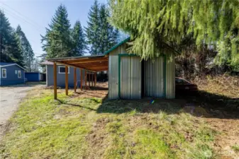 1 car detached garage