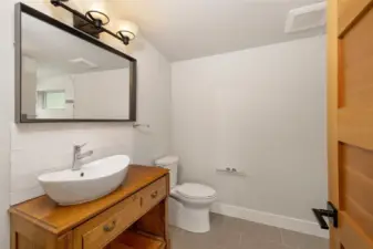 2nd floor bathroom