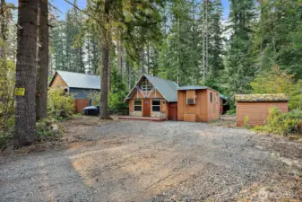 New Build Cabin Homes Neighboring the Parcel