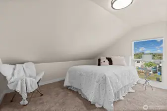 Large bedroom 3  upstairs