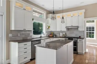 KITCHEN HAS IT ALL | Soft close cabinets with custom lighting