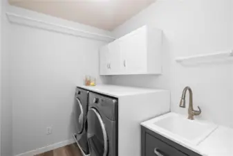 Washer And Dryer To Convey
