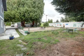 Side yard