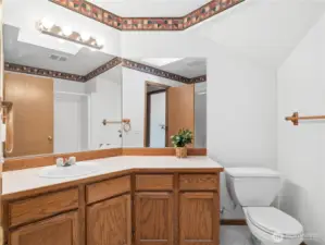 Upstairs 2nd full bath