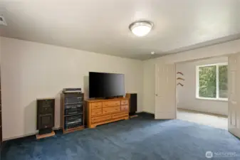 Plumbed for 2nd kitchen if wanted