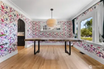 Formal Dining