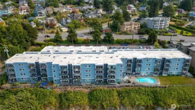 Welcome to 444 S. State Street Unit #417.  This updated 1 bedroom 1 bath unit is located above Boulevard Park on the trail system and minutes from Fairhaven.
