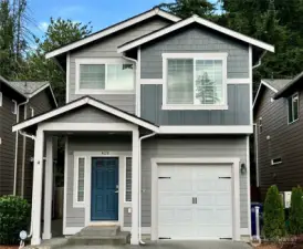 Beautiful front curb appeal