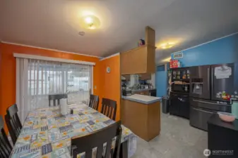 Great use of space to dedicate areas but still maintain a semi-open flow!