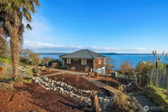 Welcome to 8017 SW Dilworth Rd!