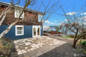 Daylight basement has a separate entrance