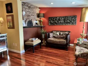 Sitting area with built-in brick pizza oven!