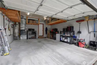 2 car garage w/racks