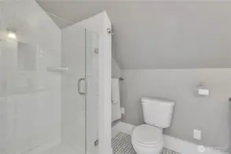 Upstairs primary bathroom