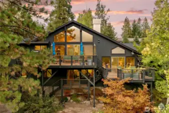 Welcome to 10224 Titus Road