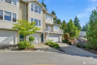 Within a short walk of Eastgate Park and Ride. Just a 20-minute bus ride to downtown Seattle and Bellevue.
