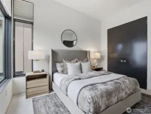 2nd Bedroom w/ en-suite bathroom